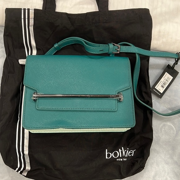 Botkier Handbags - Botkier Lennox Box purse in Emerald Isle nwt